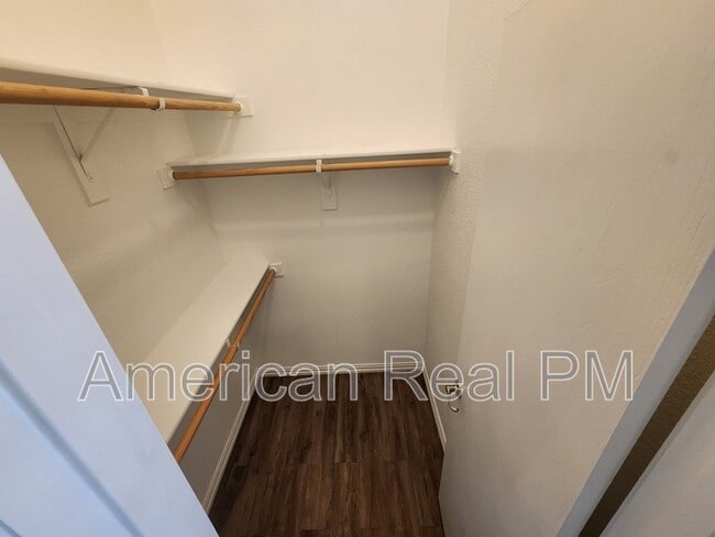 2932 Oakshire St in Denton, TX - Building Photo - Building Photo
