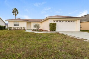 248 Grifford Dr in Kissimmee, FL - Building Photo