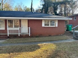 5581 Edith St in Austell, GA - Building Photo