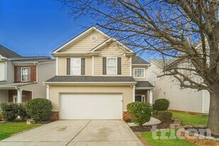 5113 Livermore Ln in Charlotte, NC - Building Photo