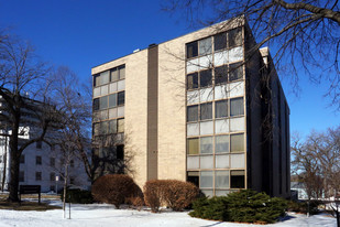 Grand at 36th in Des Moines, IA - Building Photo