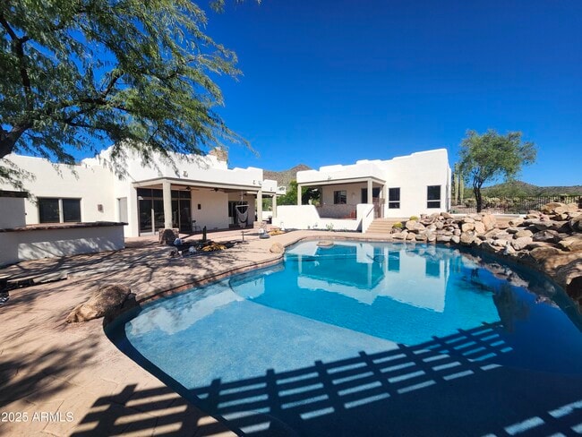 property at 40612 N 28th St