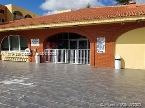 6970 NW 186th St in Hialeah, FL - Building Photo - Building Photo