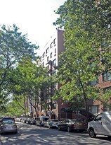 332 E 65th St in New York, NY - Building Photo