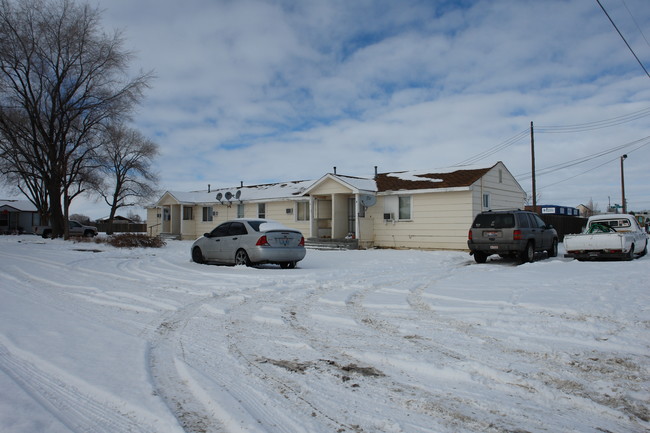 855 5th St in Mountain Home, ID - Building Photo - Building Photo