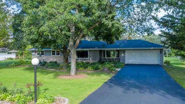 property at 10254 N Sunnycrest Dr