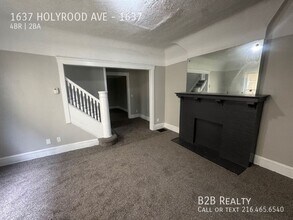 1637 Holyrood Rd in Cleveland, OH - Building Photo - Building Photo
