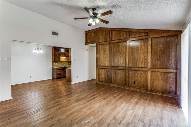 1140 Jameson St in Weatherford, TX - Building Photo - Building Photo