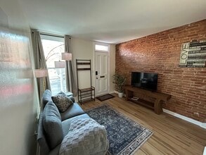 114 N Collington Ave in Baltimore, MD - Building Photo - Building Photo