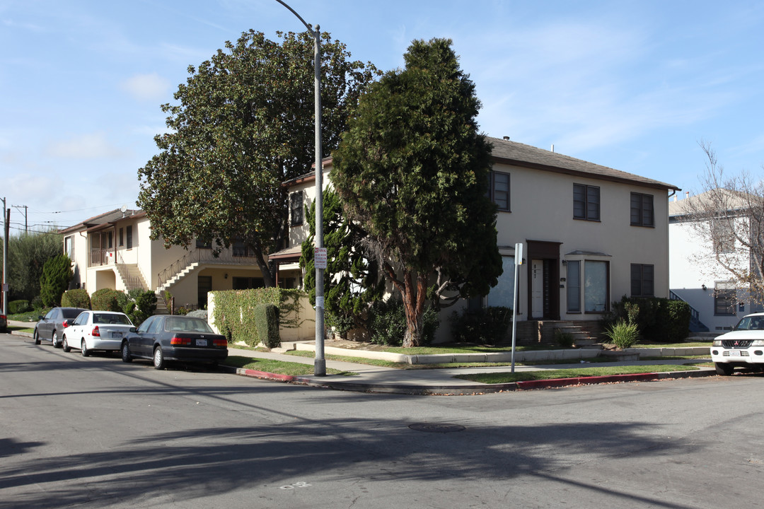 807 Belmont Ave in Long Beach, CA - Foto de edificio