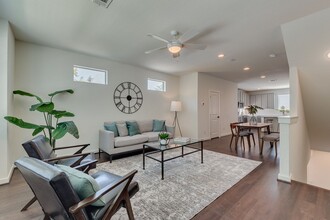 2700 Forest Park Blvd in Fort Worth, TX - Building Photo - Building Photo