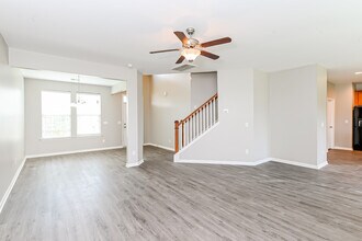 535 Pleasant Side Dr in Moncks Corner, SC - Building Photo - Building Photo