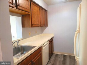 307 Ravens Crest Dr in Plainsboro, NJ - Building Photo - Building Photo