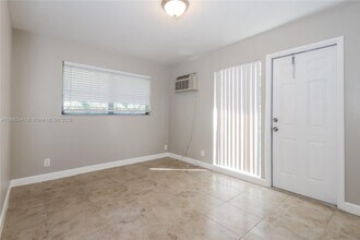 445 NE 20th St in Boca Raton, FL - Building Photo - Building Photo