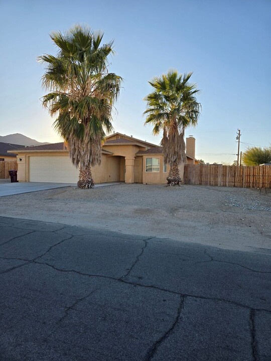 6732 El Sol Ave in Twentynine Palms, CA - Building Photo