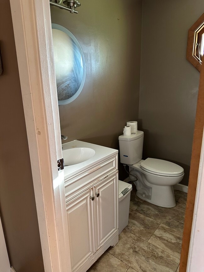 208 Olivia Dr in Rochester, NY - Building Photo - Building Photo