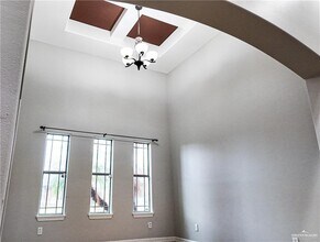 12 Linva Ave in Edinburg, TX - Building Photo - Building Photo