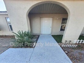 1705 Ridgewood Ln in Sanford, FL - Building Photo