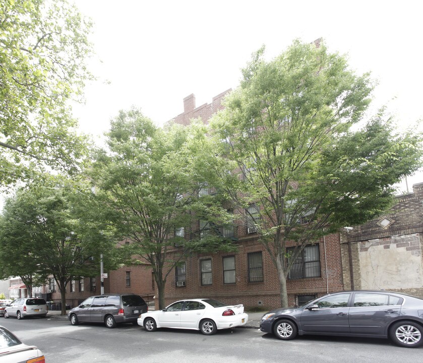 2106 Union St in Brooklyn, NY - Building Photo