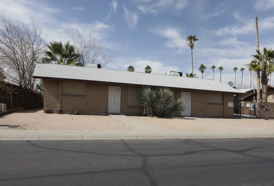 Villa Ventura in Scottsdale, AZ - Building Photo