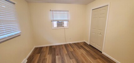 5389 Aspen Ave in Portage, IN - Foto de edificio - Building Photo