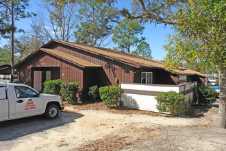 8395 Country Walk Dr in Pensacola, FL - Building Photo - Building Photo