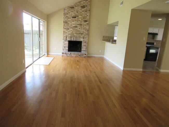 16702 Kieth Harrow Blvd in Houston, TX - Building Photo - Building Photo