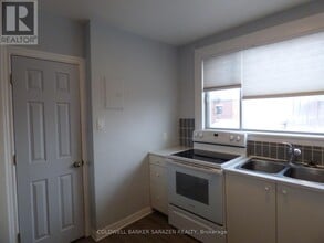 683 Irene Crescent in Ottawa, ON - Building Photo - Building Photo