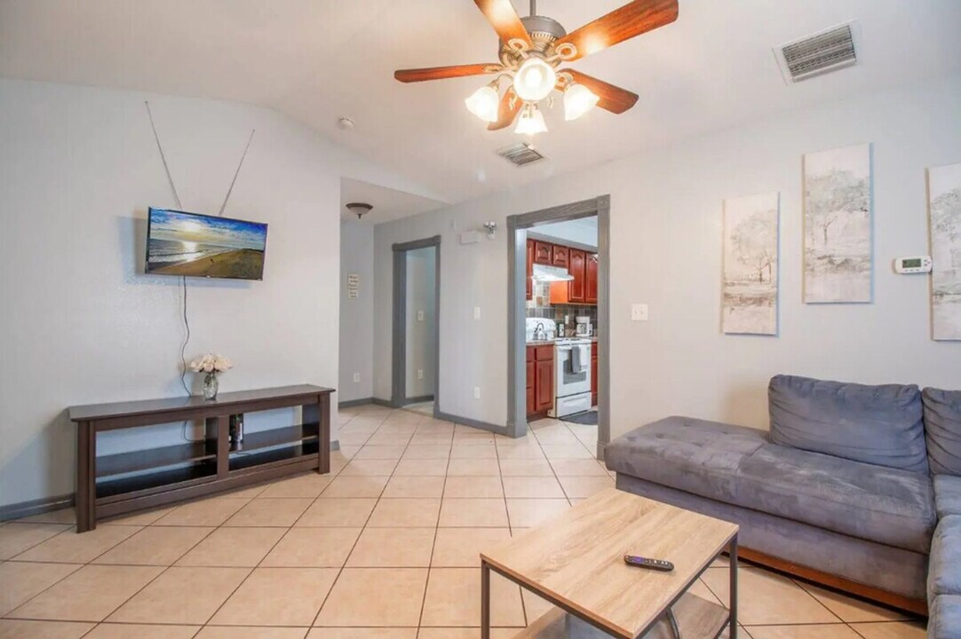 5379 E Kaley St in Orlando, FL - Building Photo
