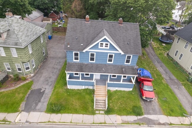 8 Chestnut St in Middletown, NY - Building Photo - Building Photo