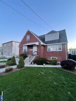 171 Charles St in Secaucus, NJ - Building Photo