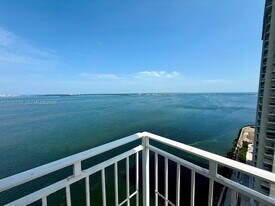 770 Claughton Island Dr in Miami, FL - Building Photo