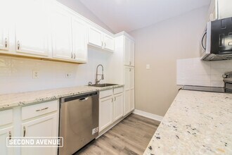 2024 Lewiston Ave in Dallas, TX - Building Photo - Building Photo