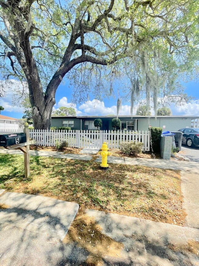 5 N Deleon Ave in Titusville, FL - Building Photo - Building Photo