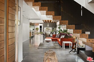 710 Milwood Ave in Los Angeles, CA - Building Photo - Building Photo