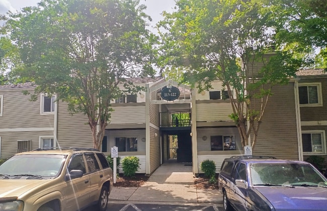 600 Reusens Rd