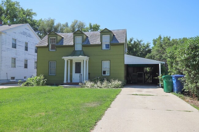 740 W Burkitt St in Sheridan, WY - Building Photo - Building Photo