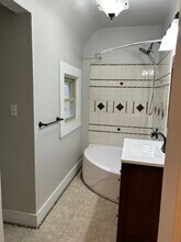 417 Nicolet Blvd, Unit Upper in Neenah, WI - Building Photo - Building Photo