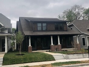 934 McFerrin Ave in Nashville, TN - Building Photo - Building Photo