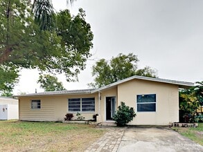 1729 Carlisle St in Clearwater, FL - Building Photo - Building Photo