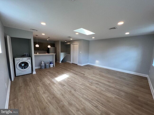 property at 1939 Mt Vernon St