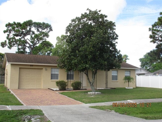 property at 833 Florida Pkwy