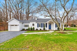 495 Branch Ave in Little Silver, NJ - Building Photo