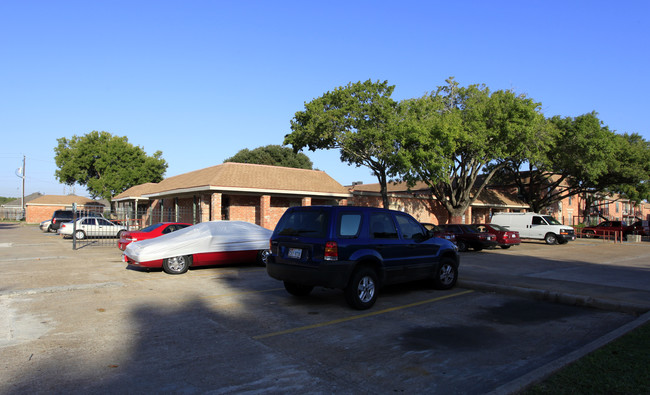 Palomino Place Apartments in Houston, TX - Foto de edificio - Building Photo