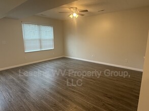 16 Christian Ct in Hurricane, WV - Building Photo - Building Photo