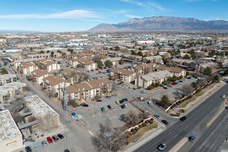 Hillcrest Park in Albuquerque, NM - Building Photo - Building Photo