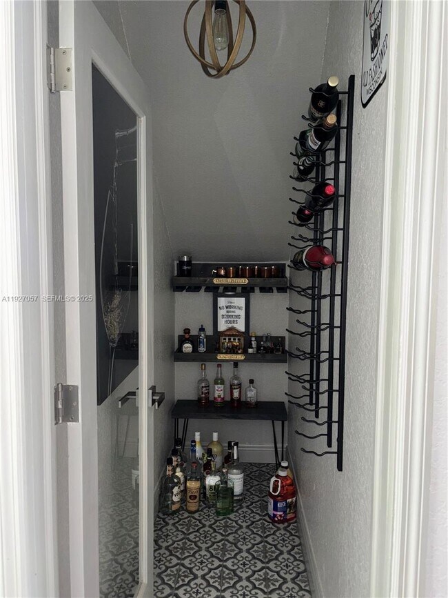 16551 SW 75th St in Miami, FL - Building Photo - Building Photo