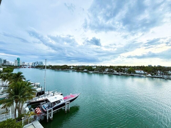 6620 Indian Creek Dr, Unit # 509 in Miami Beach, FL - Building Photo - Building Photo