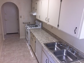 2343 246th Pl in Lomita, CA - Building Photo - Building Photo