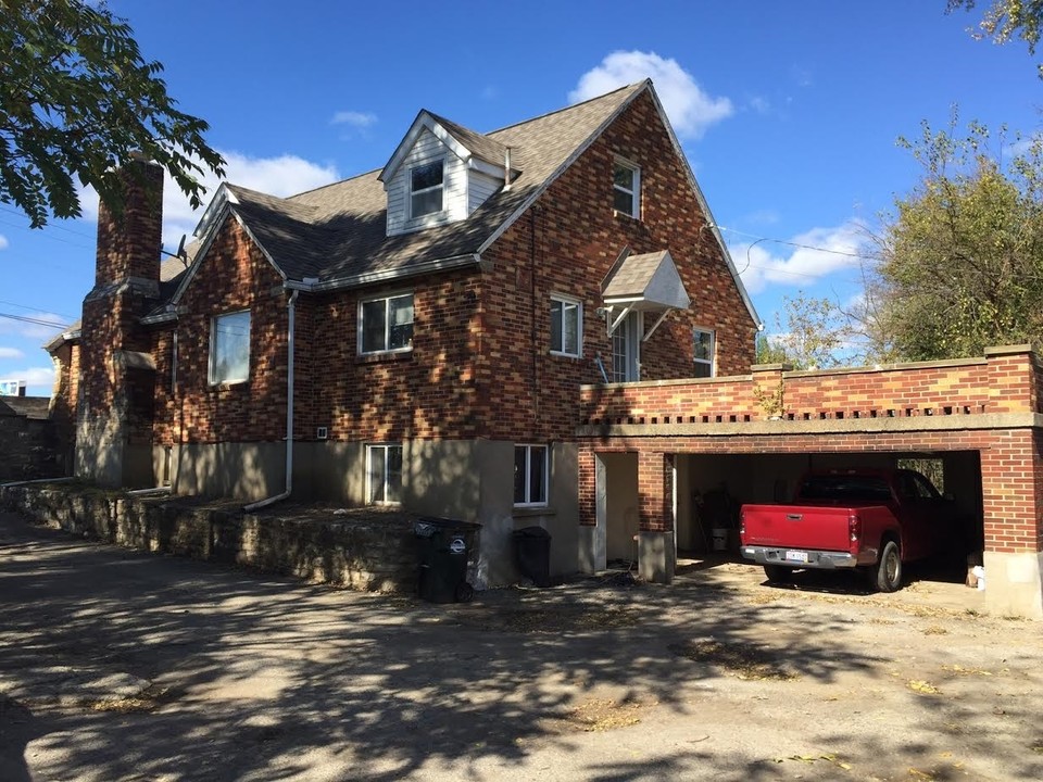 3 House Complex in Dayton, OH - Building Photo